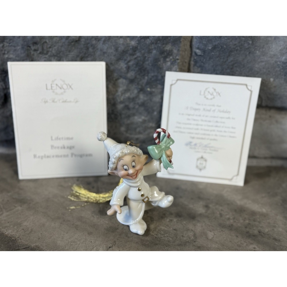 Lenox Disney Showcase "A Dopey Kind of Holiday" Christmas Ornament Snow White